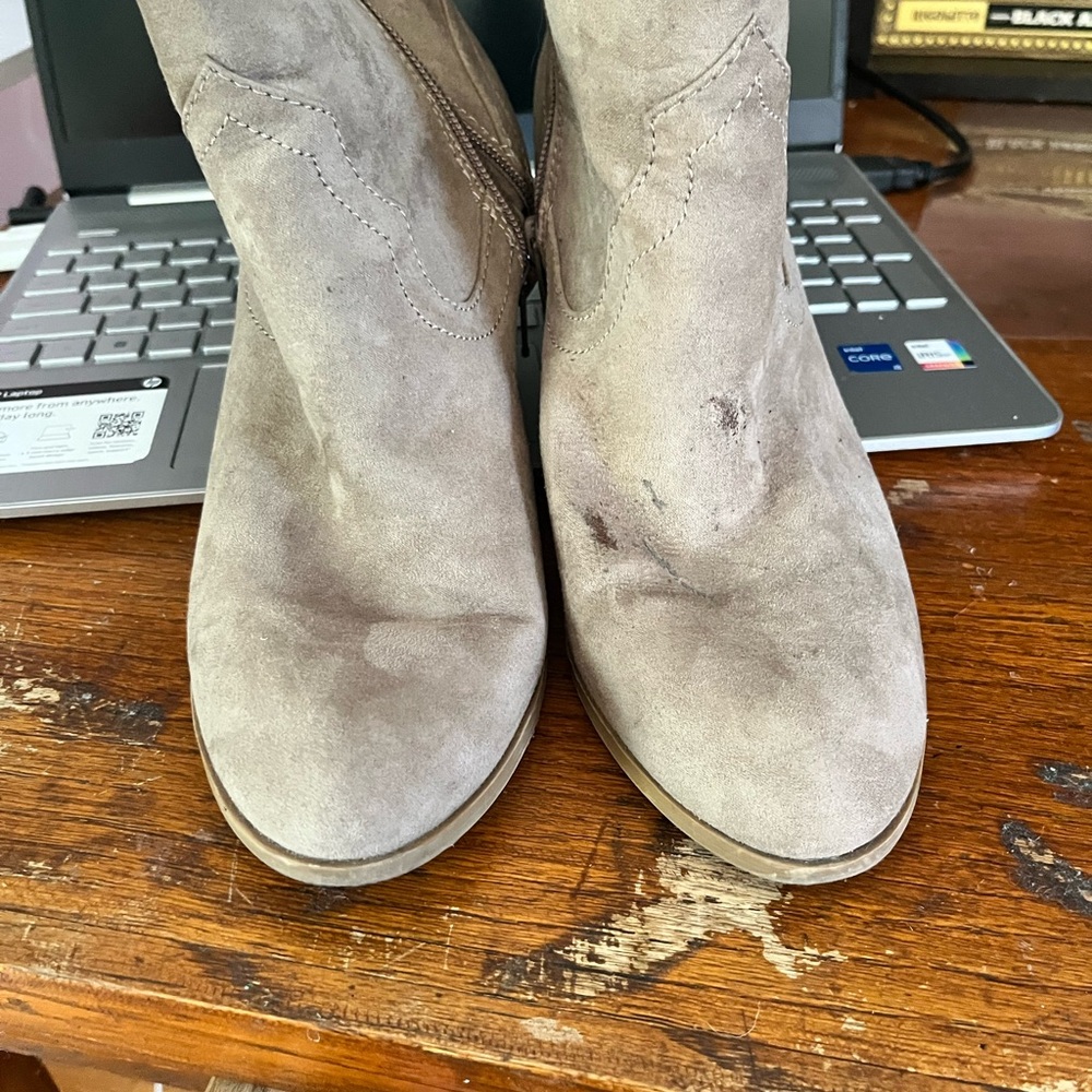Women's Suede Ankle Boots - Taupe express size 8